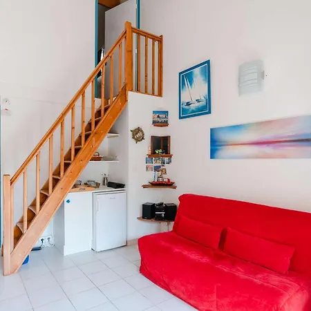 3 Pieces Avec Piscine, Terrasse Et Parking Privatif A Gruissan, Proche Plages Et Commerces - Fr-1-409-217 ヴィラ グリュイッサン