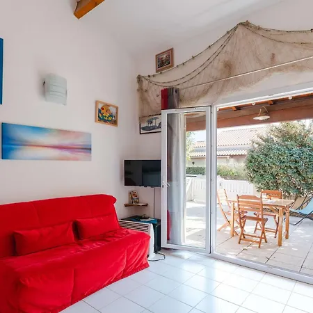 3 Pieces Avec Piscine, Terrasse Et Parking Privatif A Gruissan, Proche Plages Et Commerces - Fr-1-409-217 *